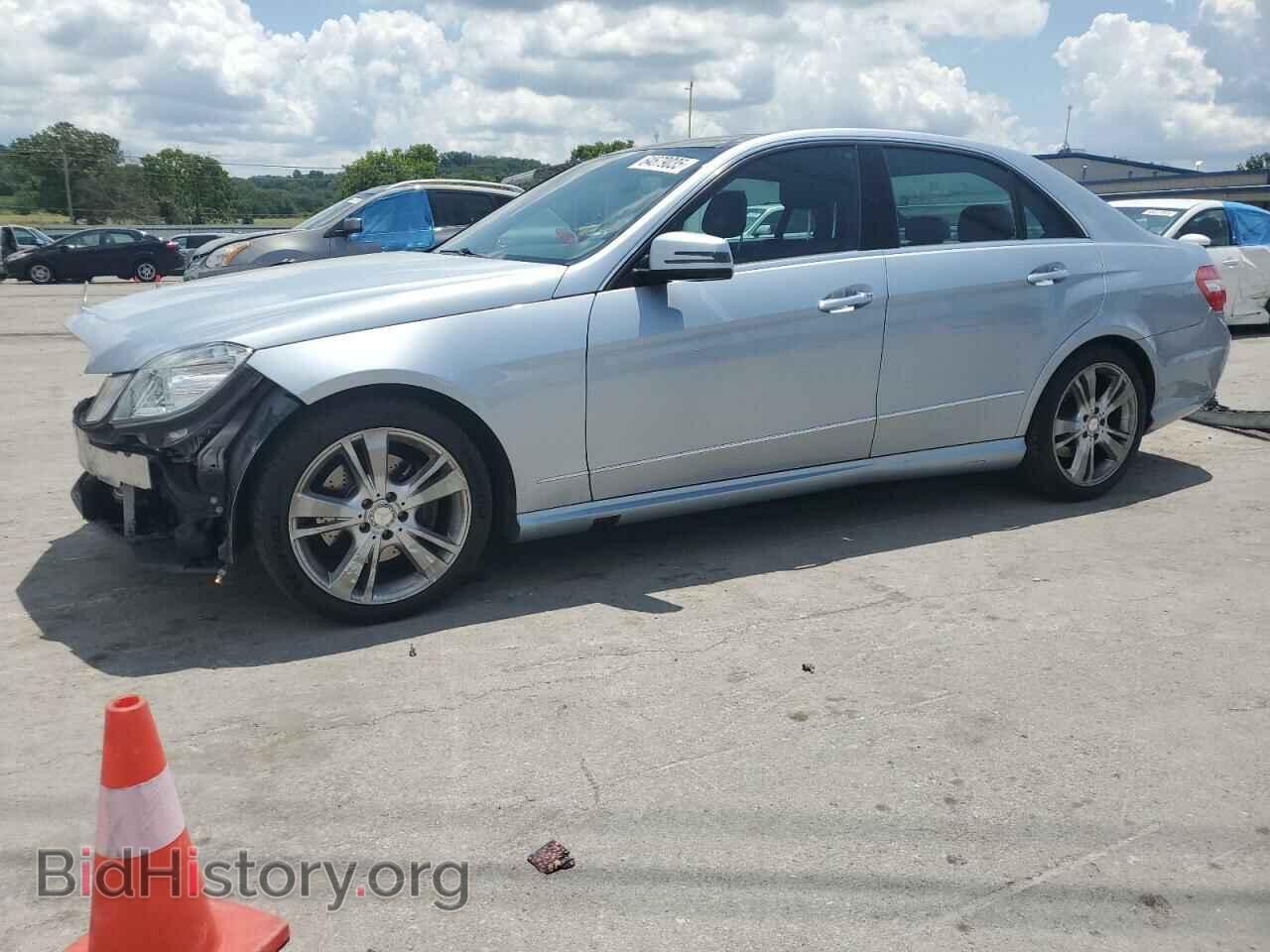 Photo WDDHF8JB0DA677751 - MERCEDES-BENZ E-CLASS 2013