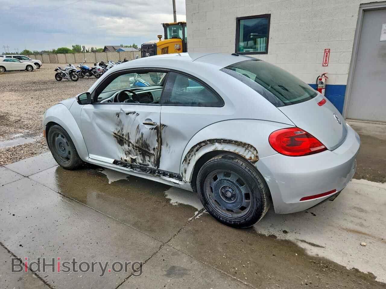 2012 VOLKSWAGEN BEETLE - VIN: 3VWJP7AT3CM618607 - Photo 2