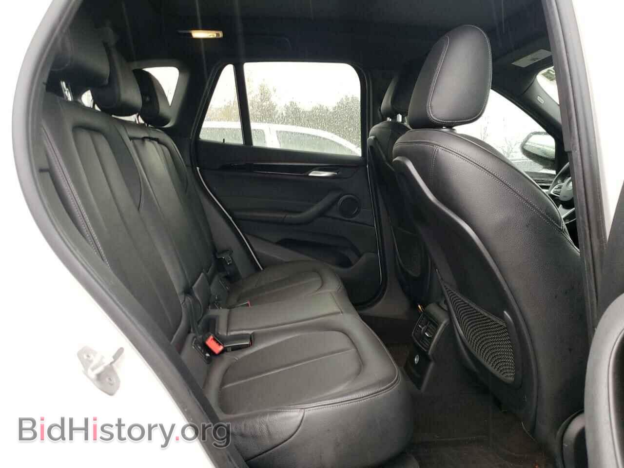 2017 BMW X1 - VIN: WBXHT3C36H5F69523 - Фото 6