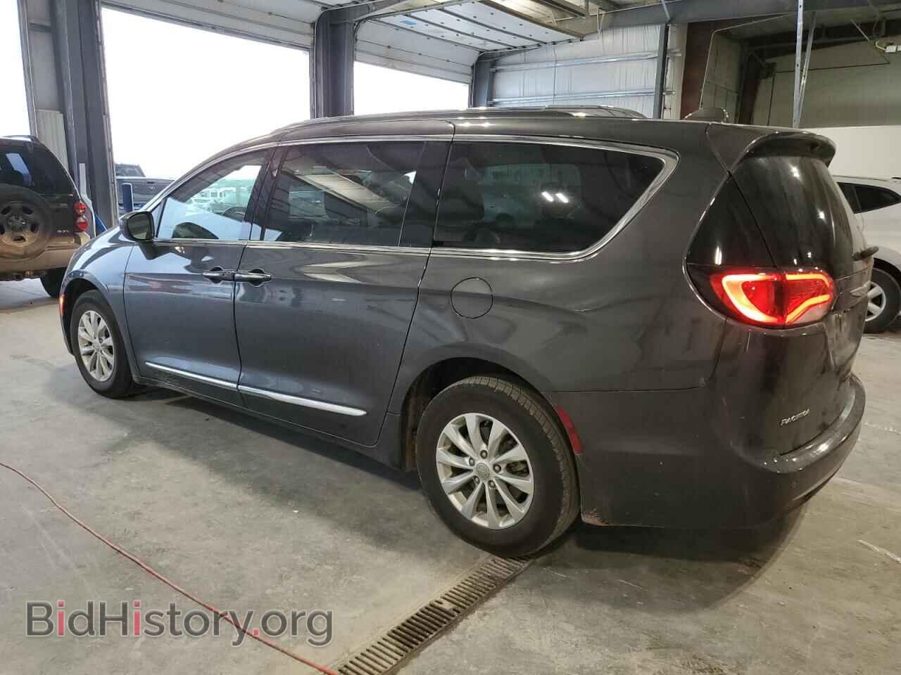 2018 CHRYSLER PACIFICA - VIN: 2C4RC1BG7JR142724 - Фото 2