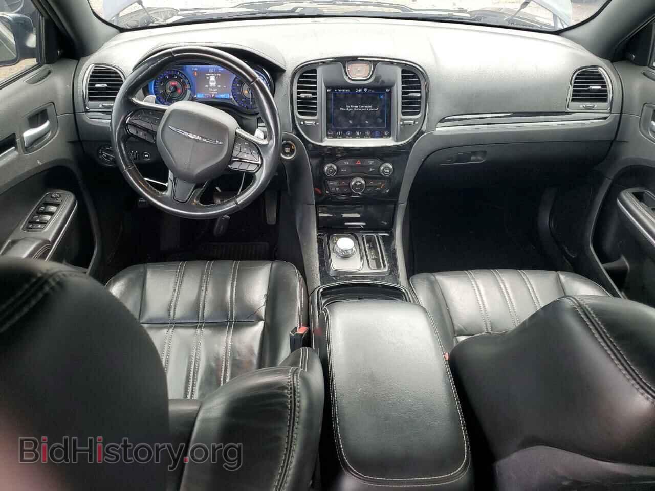 2019 CHRYSLER 300 - VIN: 2C3CCABG6KH618141 - Фото 8