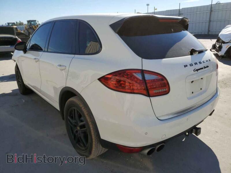 2011 Porsche CAYENNE (VIN WP1AC2A27BLA81246) — photo 3 of 10