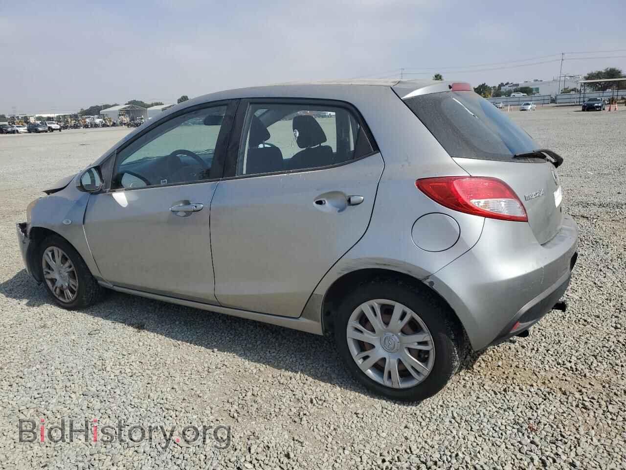 2011 MAZDA 2 - VIN: JM1DE1HZ3B0106201 - Photo 2