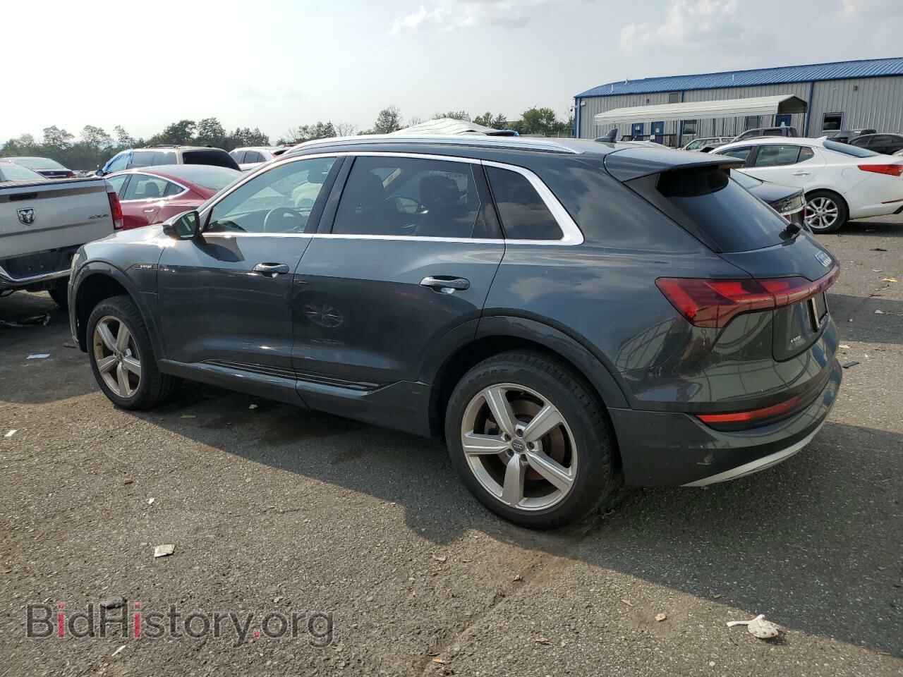 2019 AUDI E-TRON - VIN: WA1VABGE6KB017421 - Photo 2
