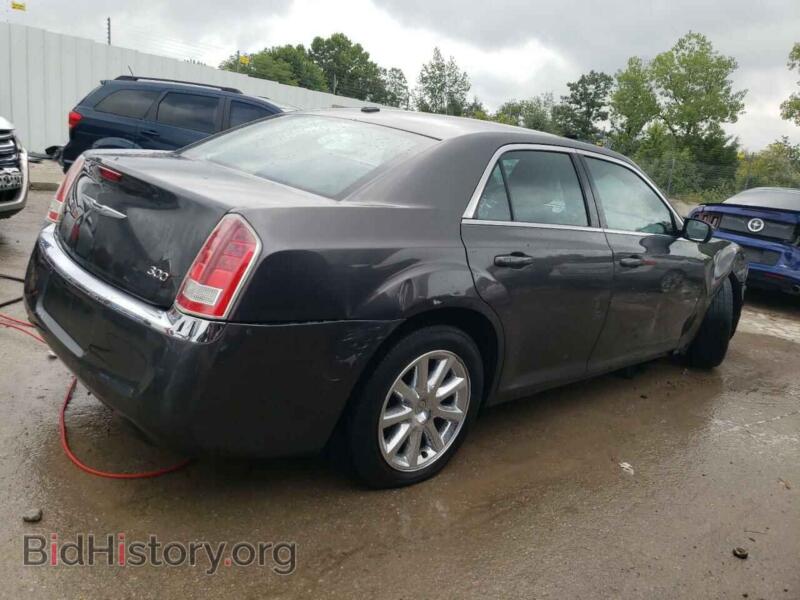 2014 Chrysler 300 (VIN 2C3CCAAG9EH276366) — photo 3 of 12