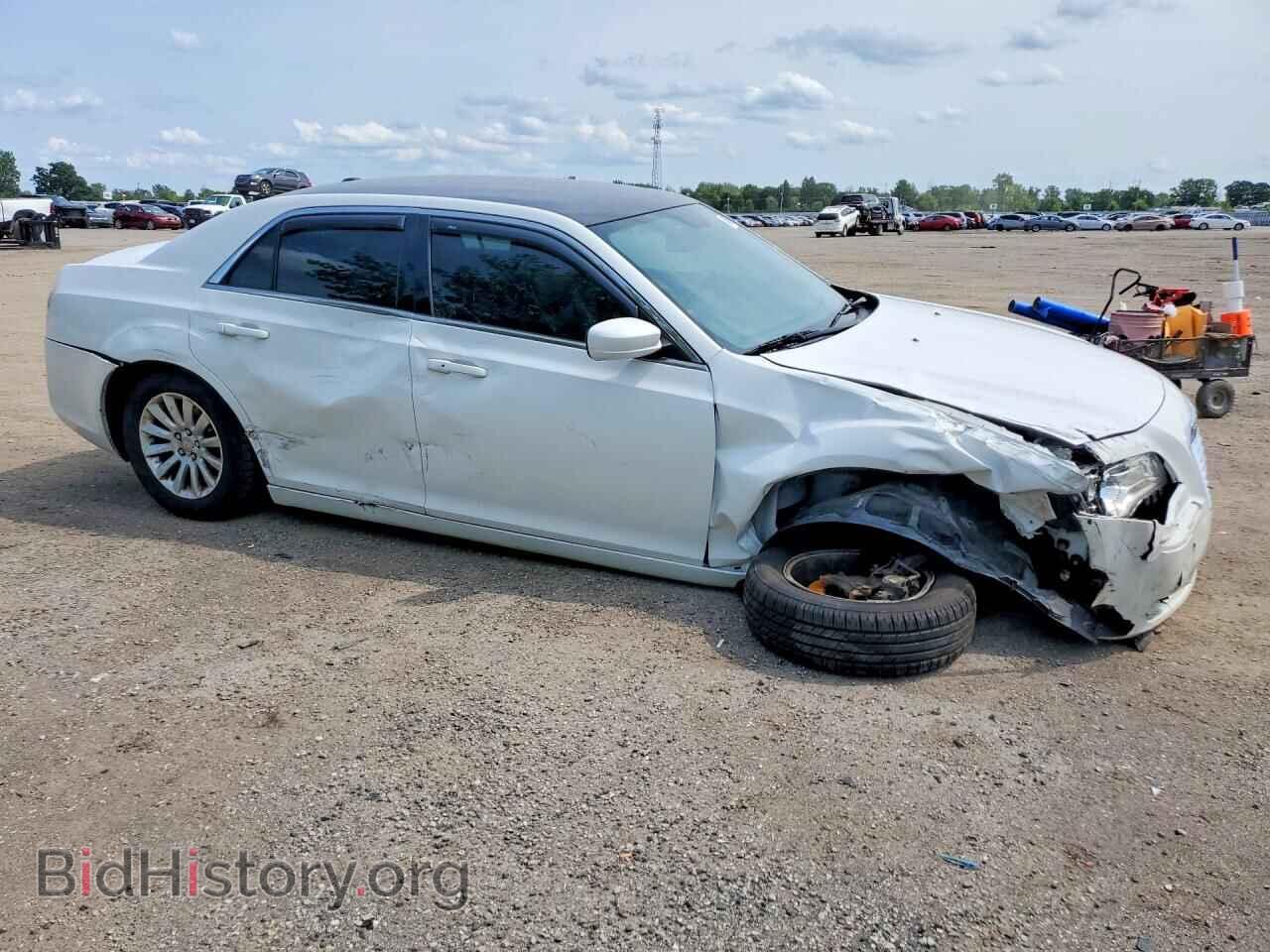 2014 CHRYSLER 300 - VIN: 2C3CCAAG1EH322644 - Фото 4