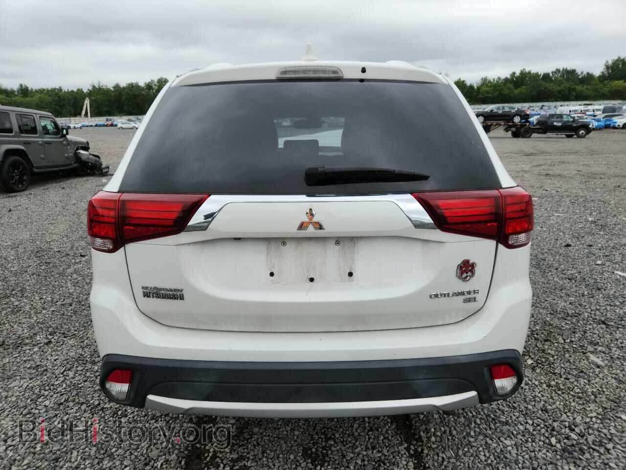 2018 MITSUBISHI OUTLANDER - VIN: JA4AD3A32JZ044690 - Фото 6