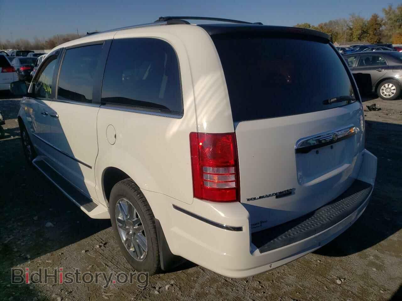 2008 CHRYSLER MINIVAN - VIN: 2A8HR64X48R688419 - Фото 3