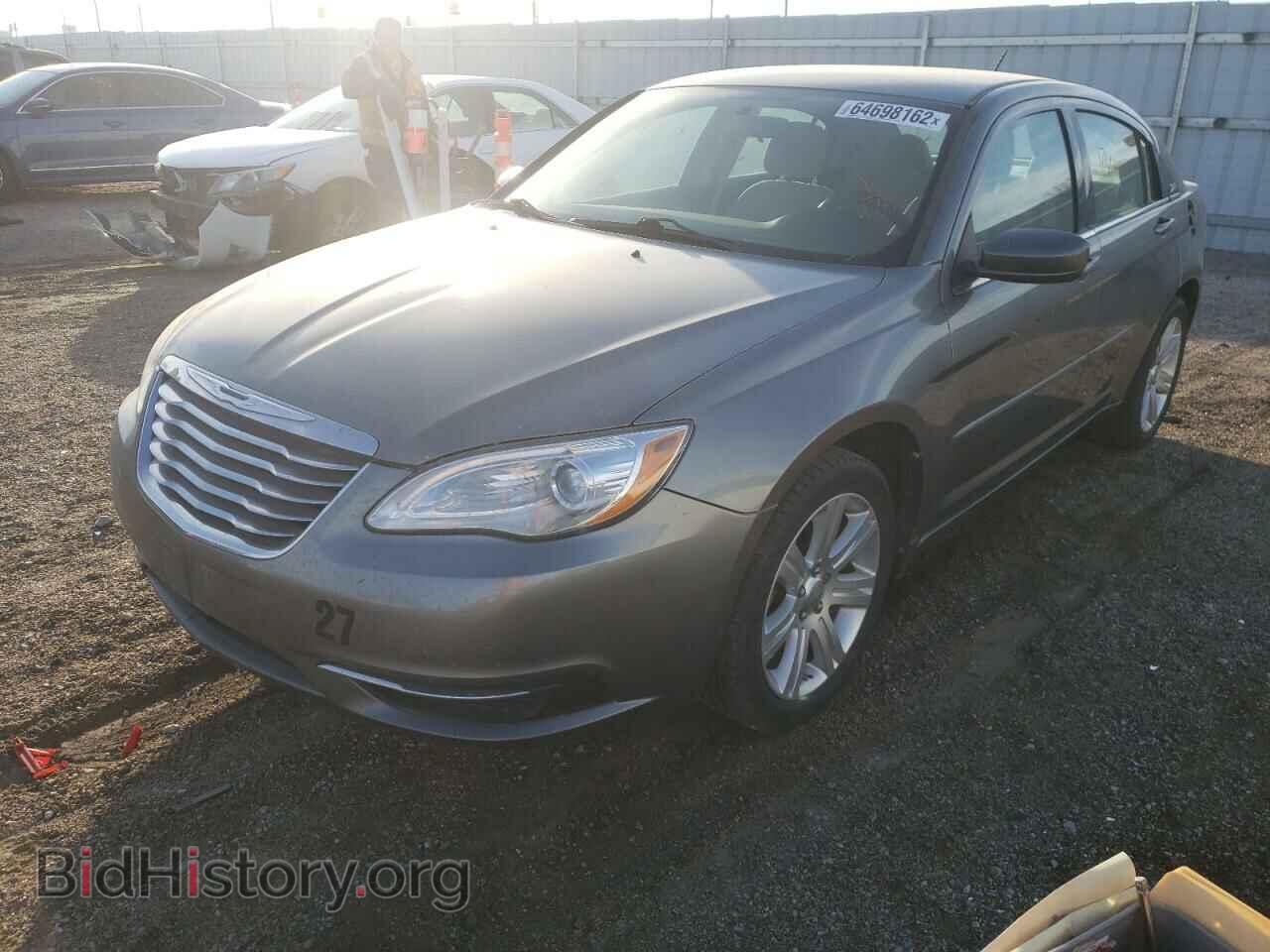 2012 CHRYSLER 200 - VIN: 1C3CCBAB0CN204745 - Фото 2
