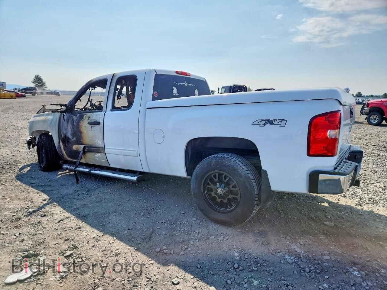2013 CHEVROLET SILVERADO - VIN: 1GCRKSE79DZ261972 - Фото 2