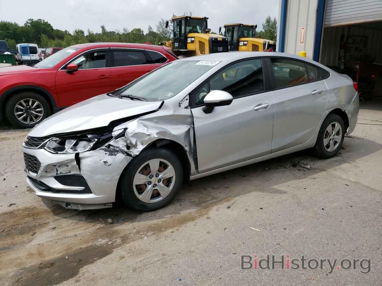 Photo 1G1BC5SM5J7106555 - CHEVROLET CRUZE 2018