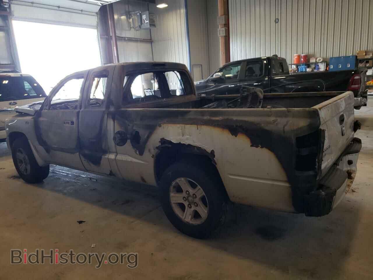 2010 DODGE DAKOTA - VIN: 1D7RW3GK6AS108295 - Фото 2