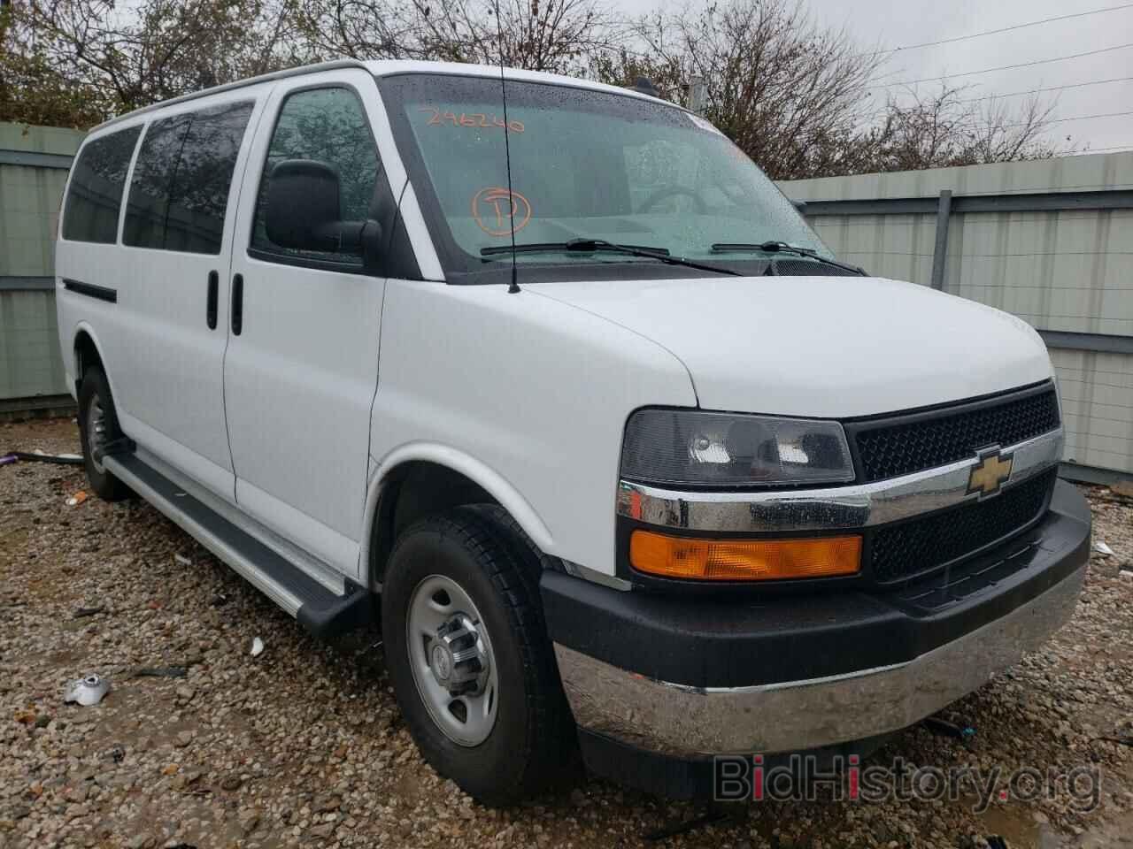 Photo 1GBWGFFGXH1246240 - CHEVROLET EXPRESS 2017