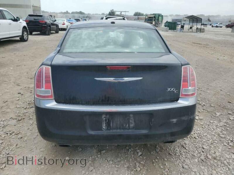 2014 Chrysler 300 (VIN 2C3CCAKG0EH211808) — photo 6 of 12