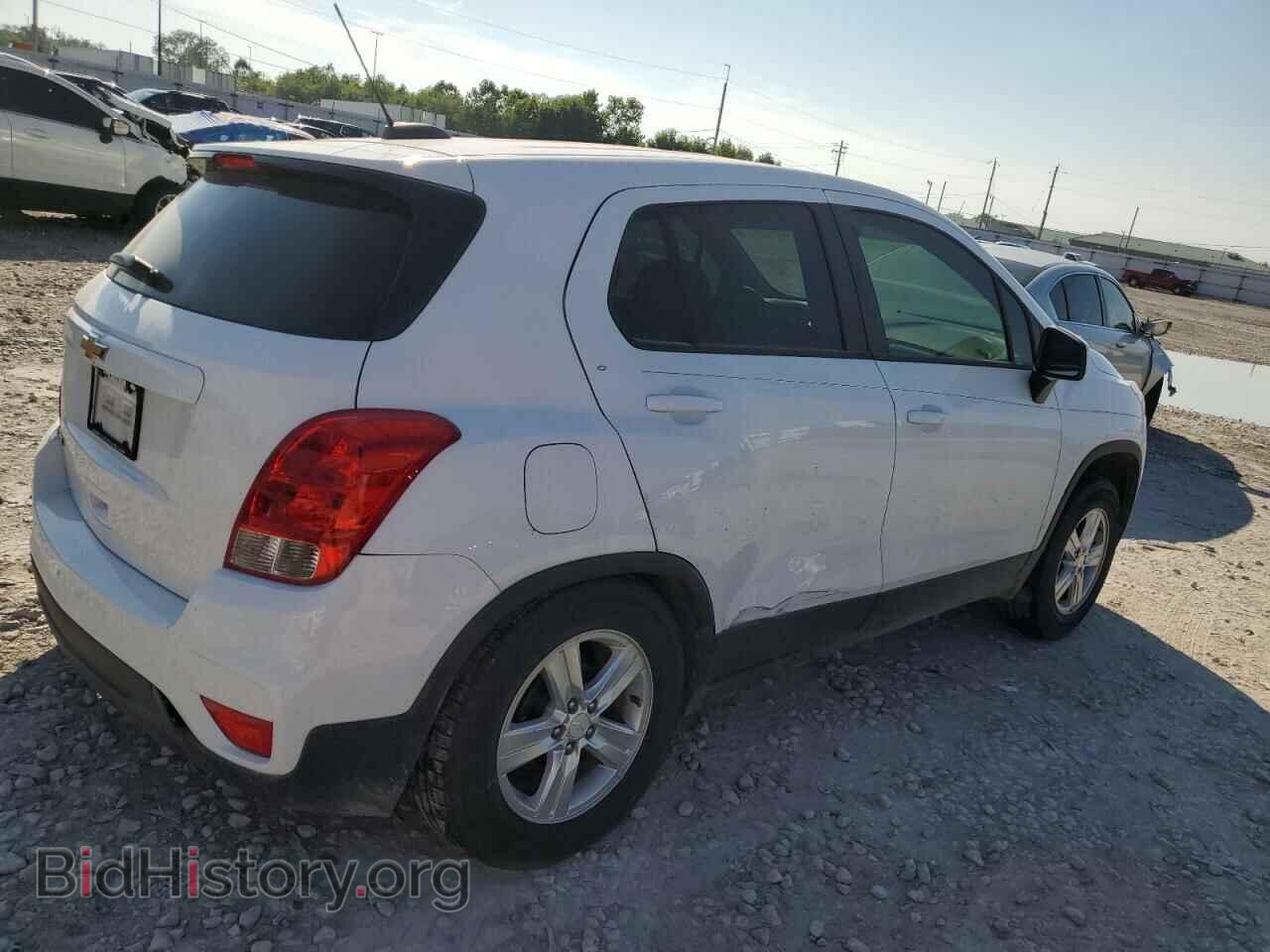 2019 CHEVROLET TRAX - VIN: 3GNCJKSB7KL324287 - Фото 3