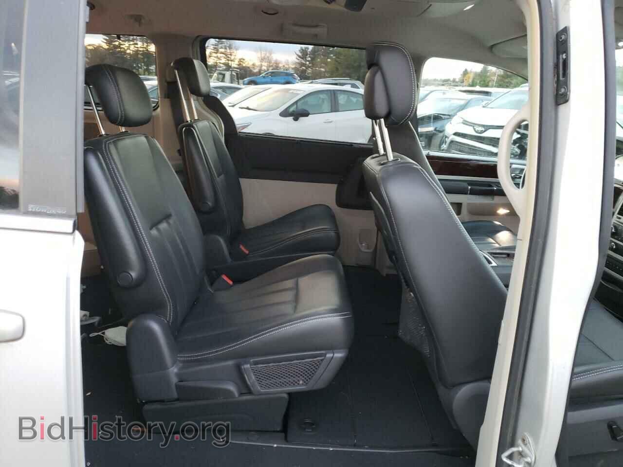 2010 CHRYSLER MINIVAN - VIN: 2A4RR8D13AR404233 - Фото 6