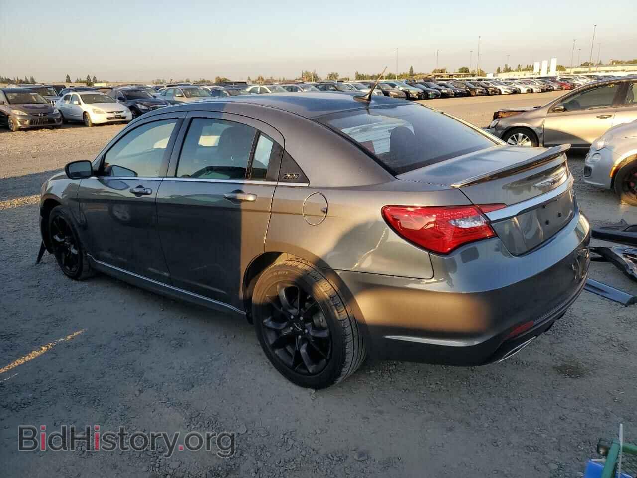 2013 CHRYSLER 200 - VIN: 1C3CCBCGXDN719584 - Фото 2