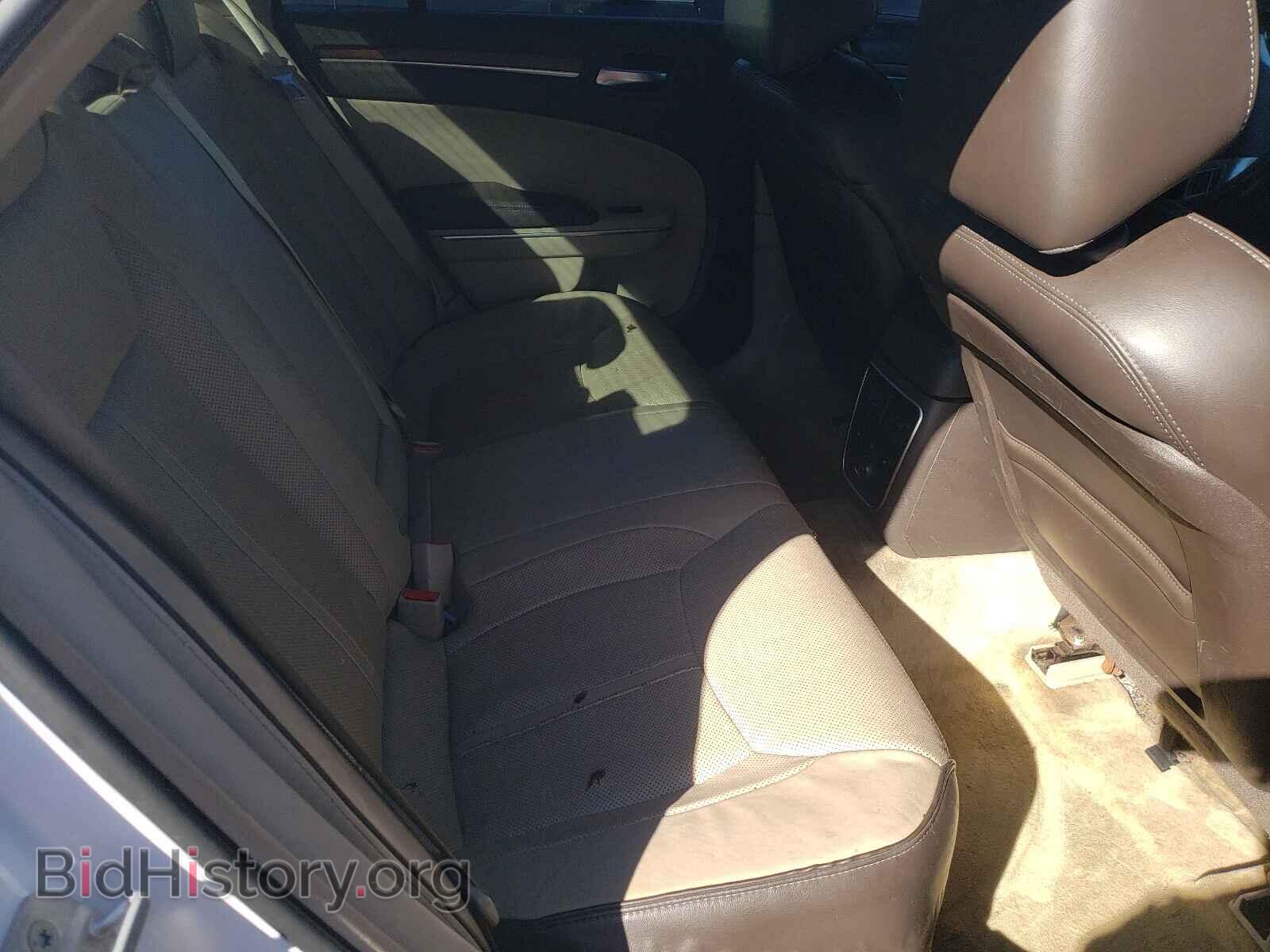 2012 CHRYSLER 300 - VIN: 2C3CCAPT8CH232781 - Фото 6