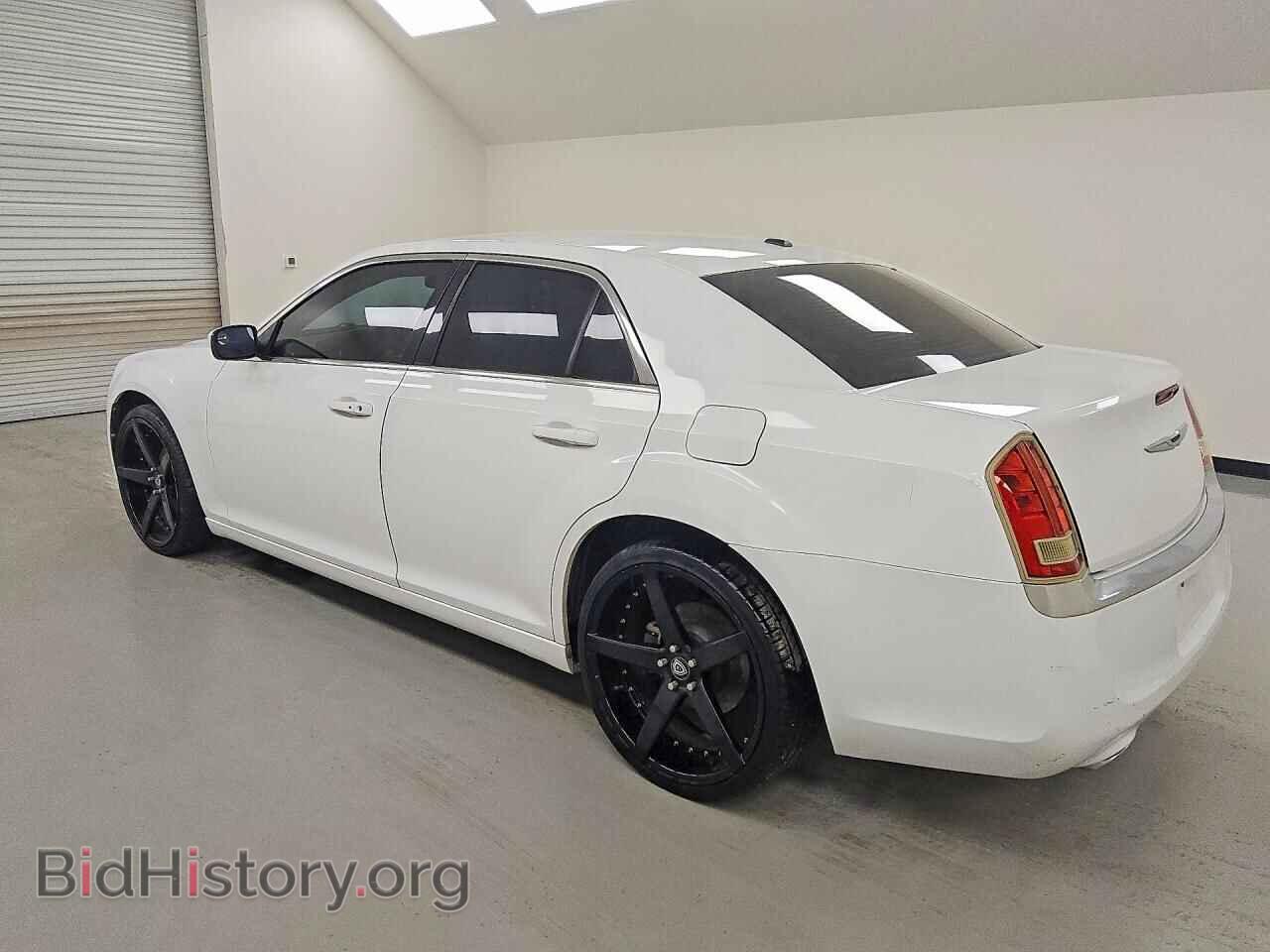 2014 CHRYSLER 300 - VIN: 2C3CCAAG1EH105756 - Фото 2