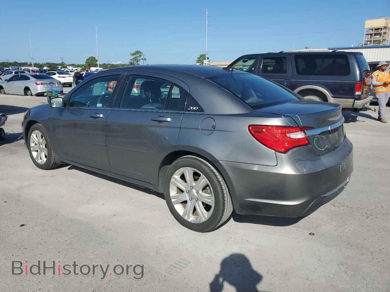 2012 CHRYSLER 200 - VIN: 1C3CCBAB8CN208347 - Фото 2