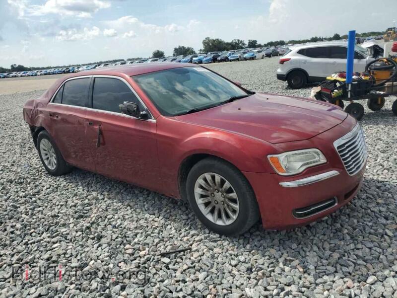 2014 Chrysler 300 (VIN 2C3CCAAG2EH231060) — фото 4 из 12