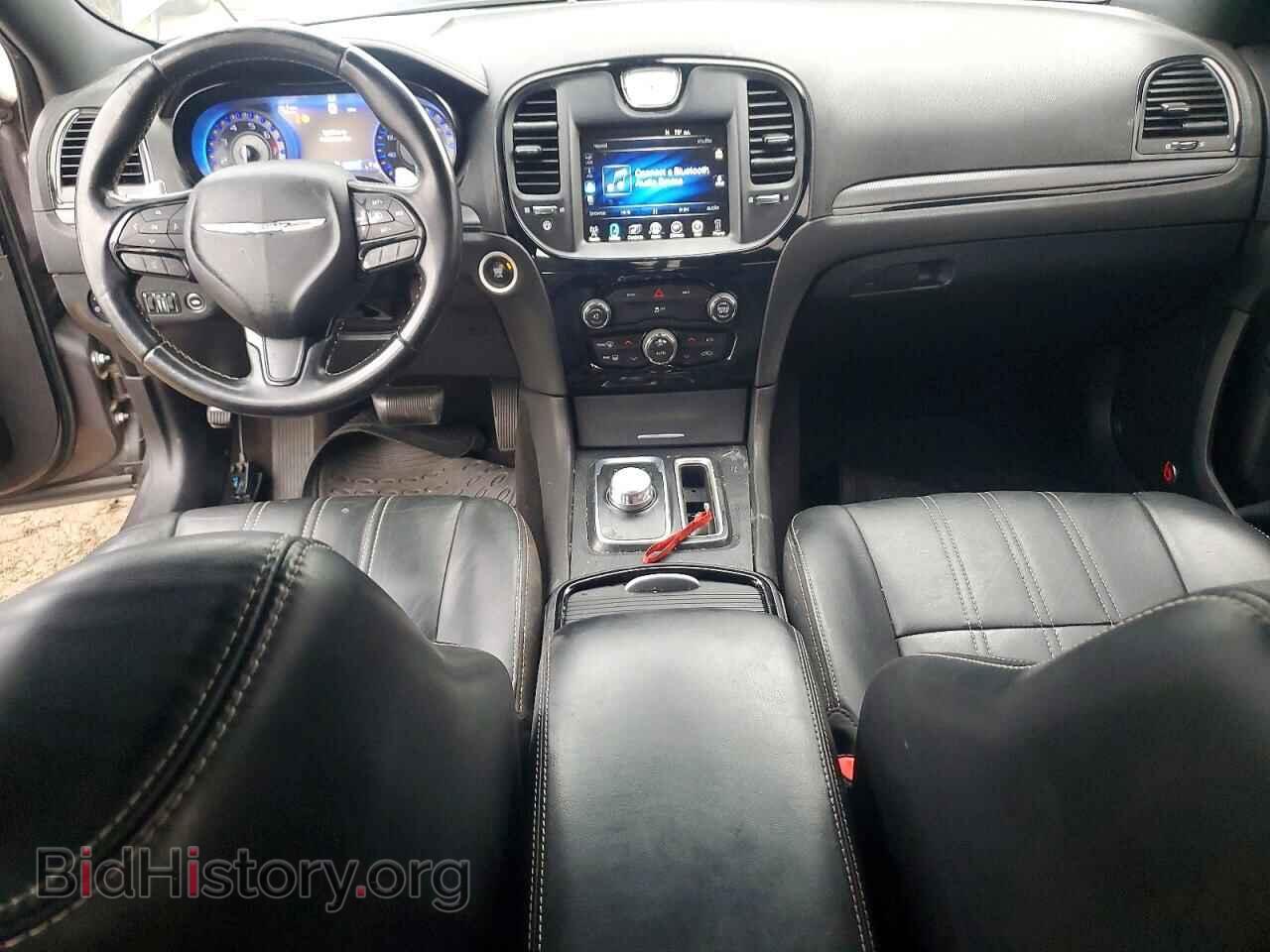 2015 CHRYSLER 300 - VIN: 2C3CCABG2FH837880 - Фото 8