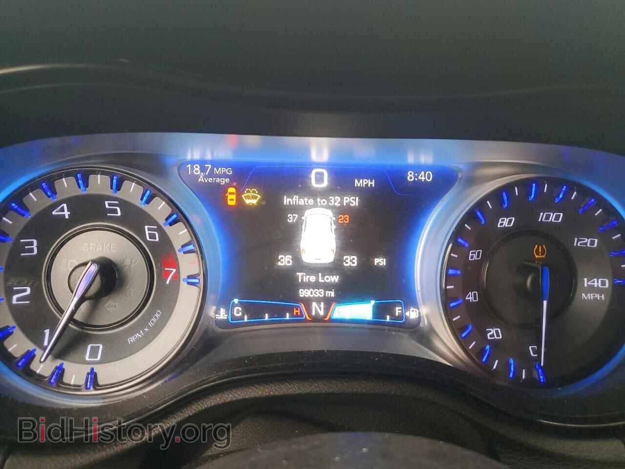 2015 CHRYSLER 300 - VIN: 2C3CCABG2FH837880 - Фото 9