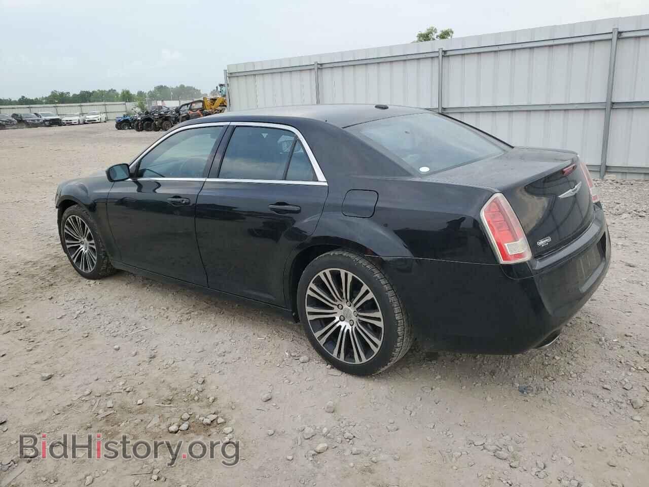 2013 CHRYSLER 300 - VIN: 2C3CCABT1DH716963 - Фото 2