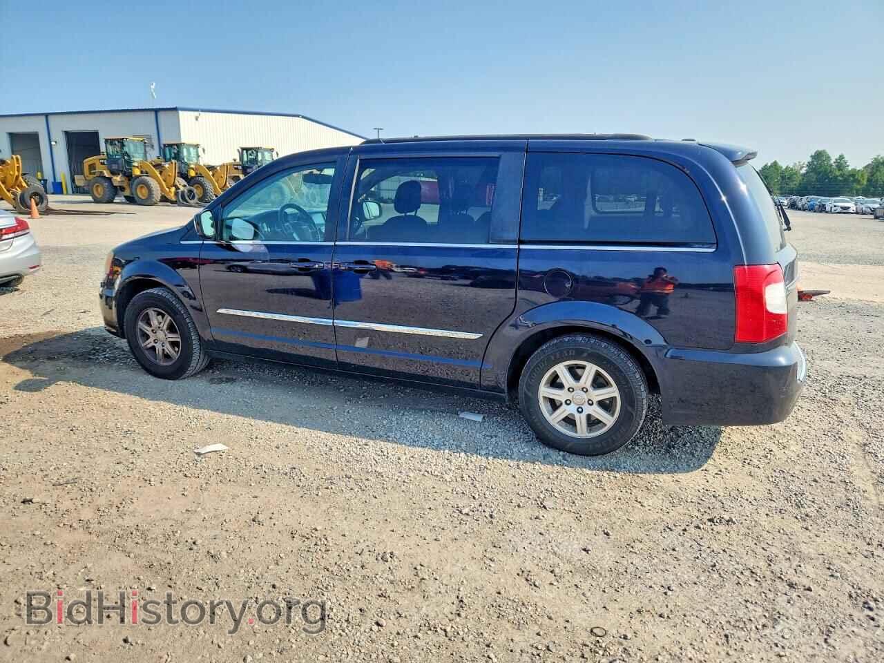 2011 CHRYSLER MINIVAN - VIN: 2A4RR5DG4BR655802 - Photo 2