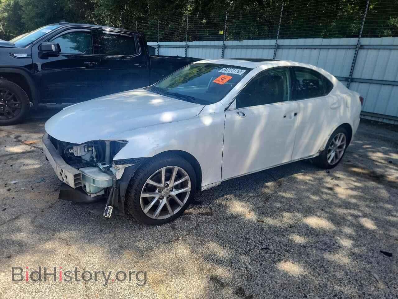 Photo JTHCF5C20C5054796 - LEXUS IS 2012