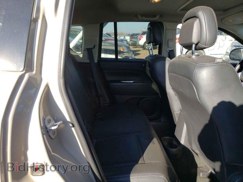 2017 Jeep COMPASS (VIN 1C4NJCEB7HD186705) — photo 6 of 10