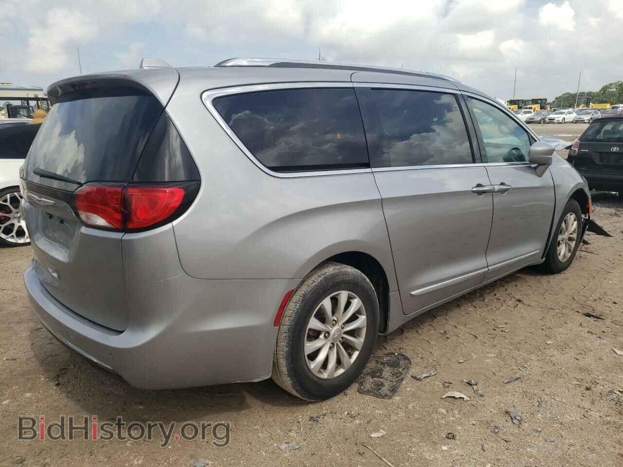 2019 CHRYSLER PACIFICA - VIN: 2C4RC1BG0KR685592 - Photo 3