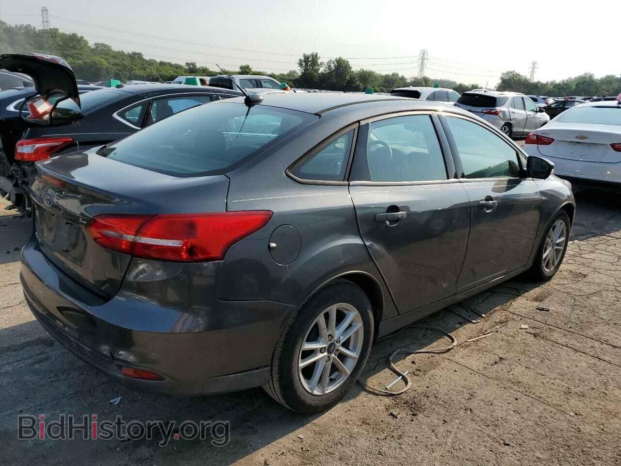2017 FORD FOCUS - VIN: 1FADP3F21HL202885 - Photo 3