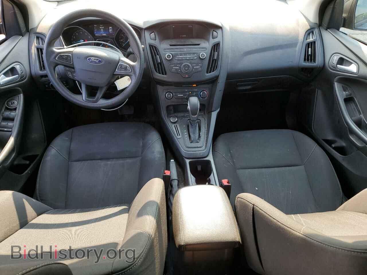 2017 FORD FOCUS - VIN: 1FADP3F21HL202885 - Photo 8
