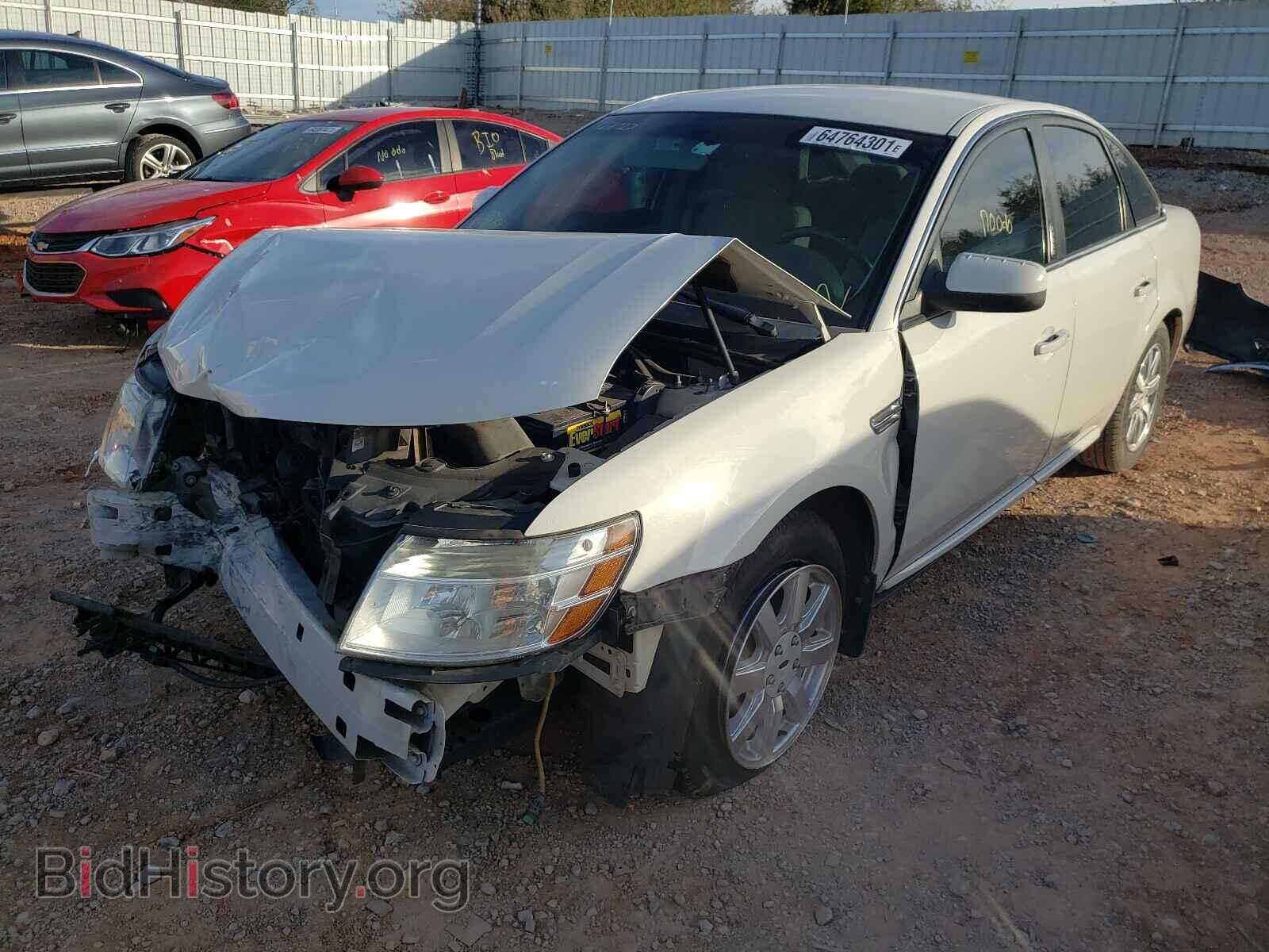 2009 FORD TAURUS - VIN: 1FAHP23W09G127027 - Фото 2