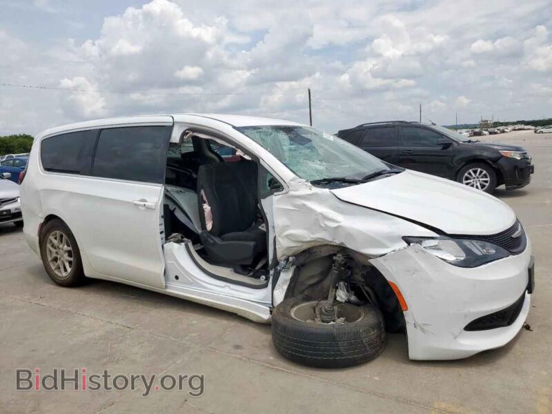 2024 Chrysler MINIVAN (VIN 2C4RC1CG3RR195205) — photo 4 of 14