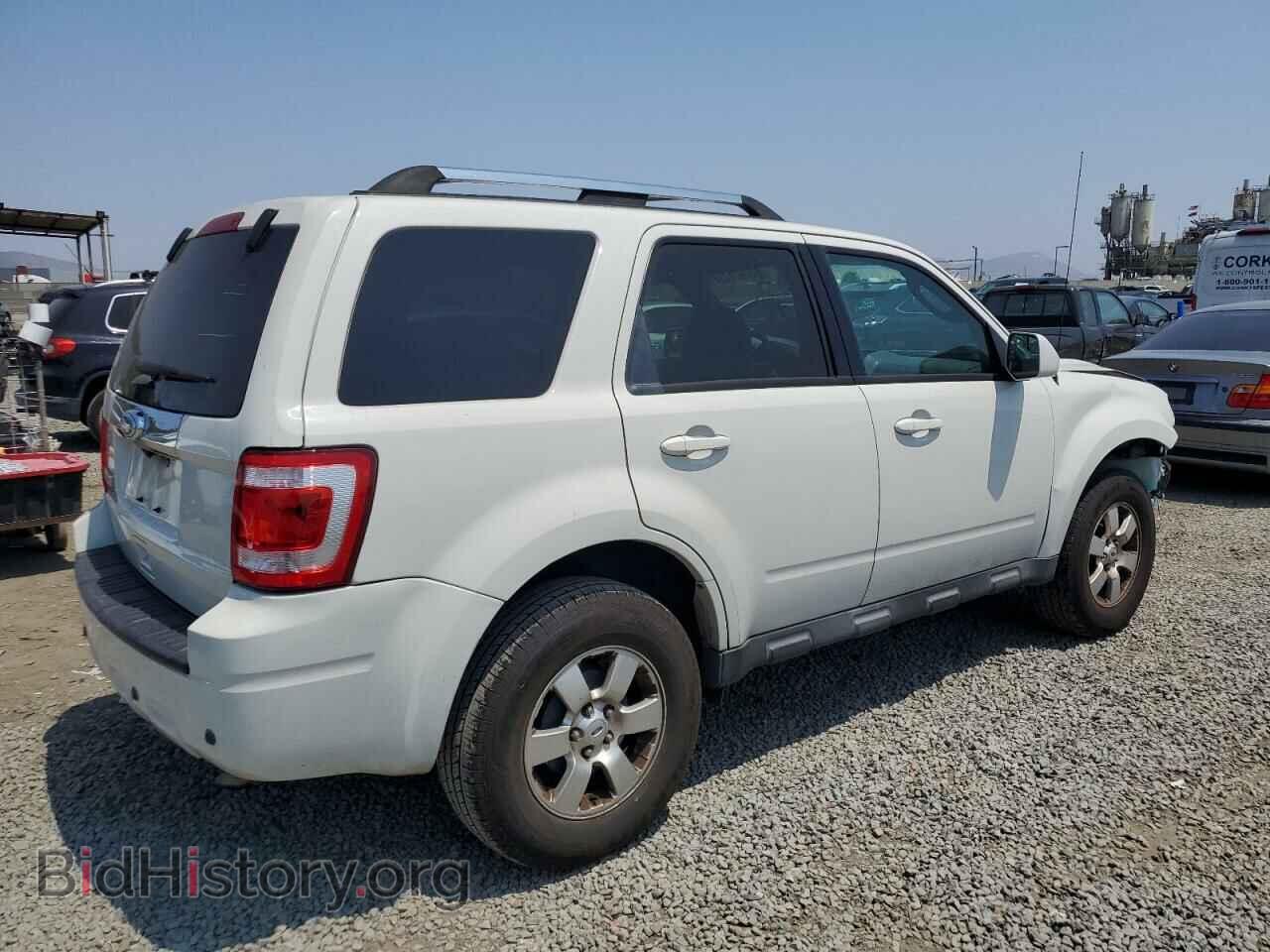 2011 FORD ESCAPE - VIN: 1FMCU0E70BKB14235 - Фото 3
