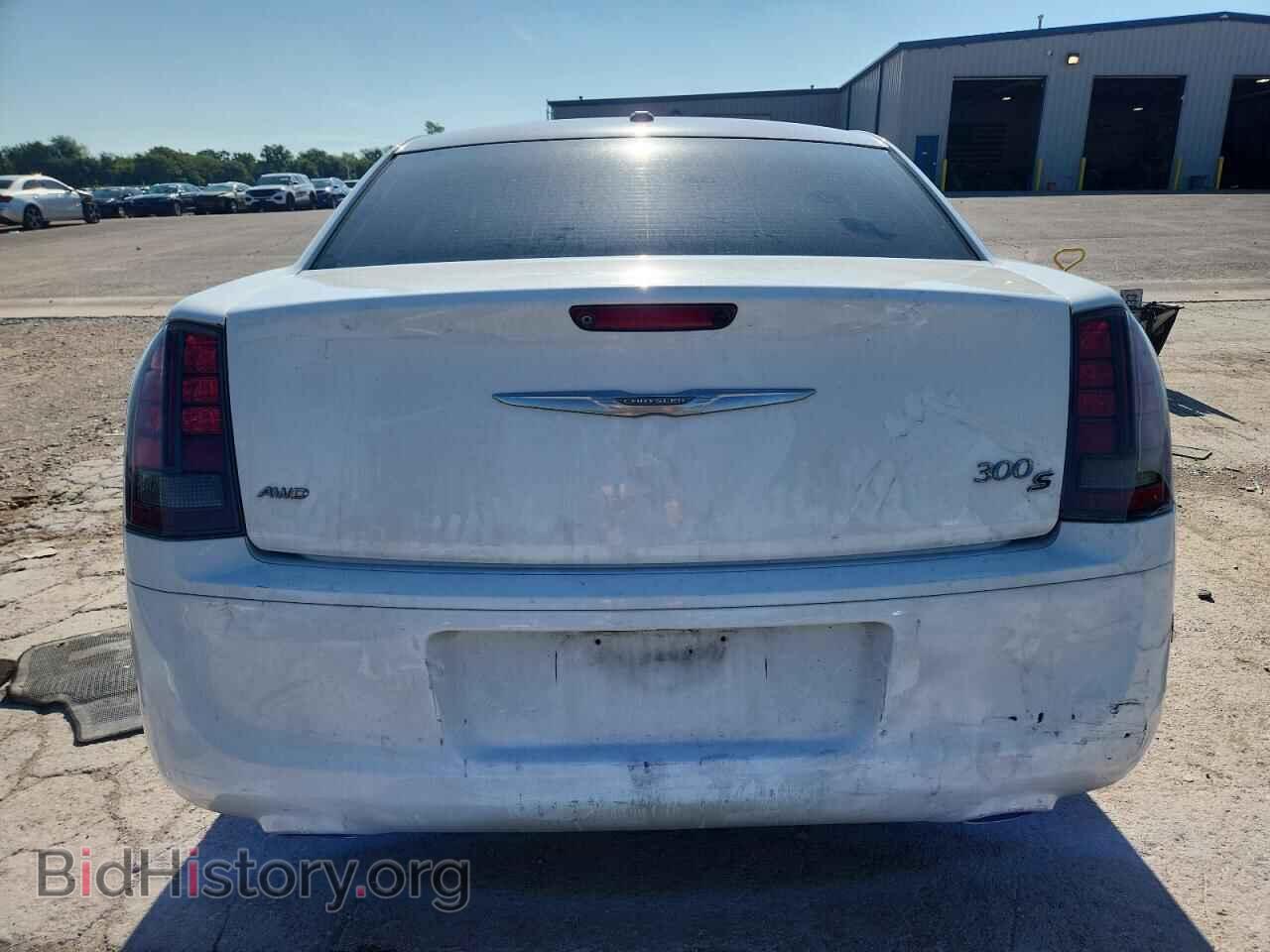 2014 CHRYSLER 300 - VIN: 2C3CCAGG3EH383341 - Фото 6