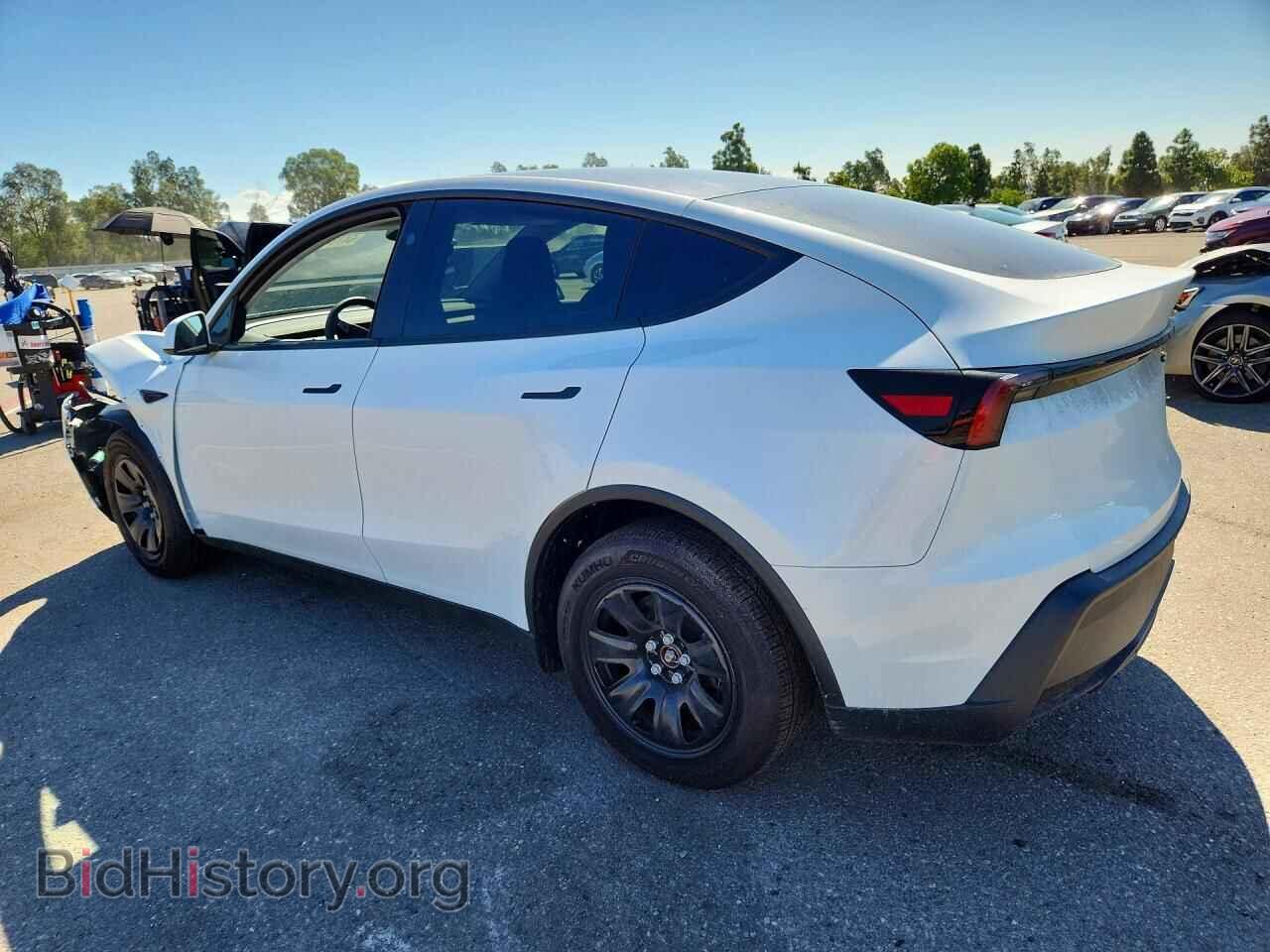 2026 TESLA MODEL Y - VIN: 7SAYGDED1TA604387 - Photo 2