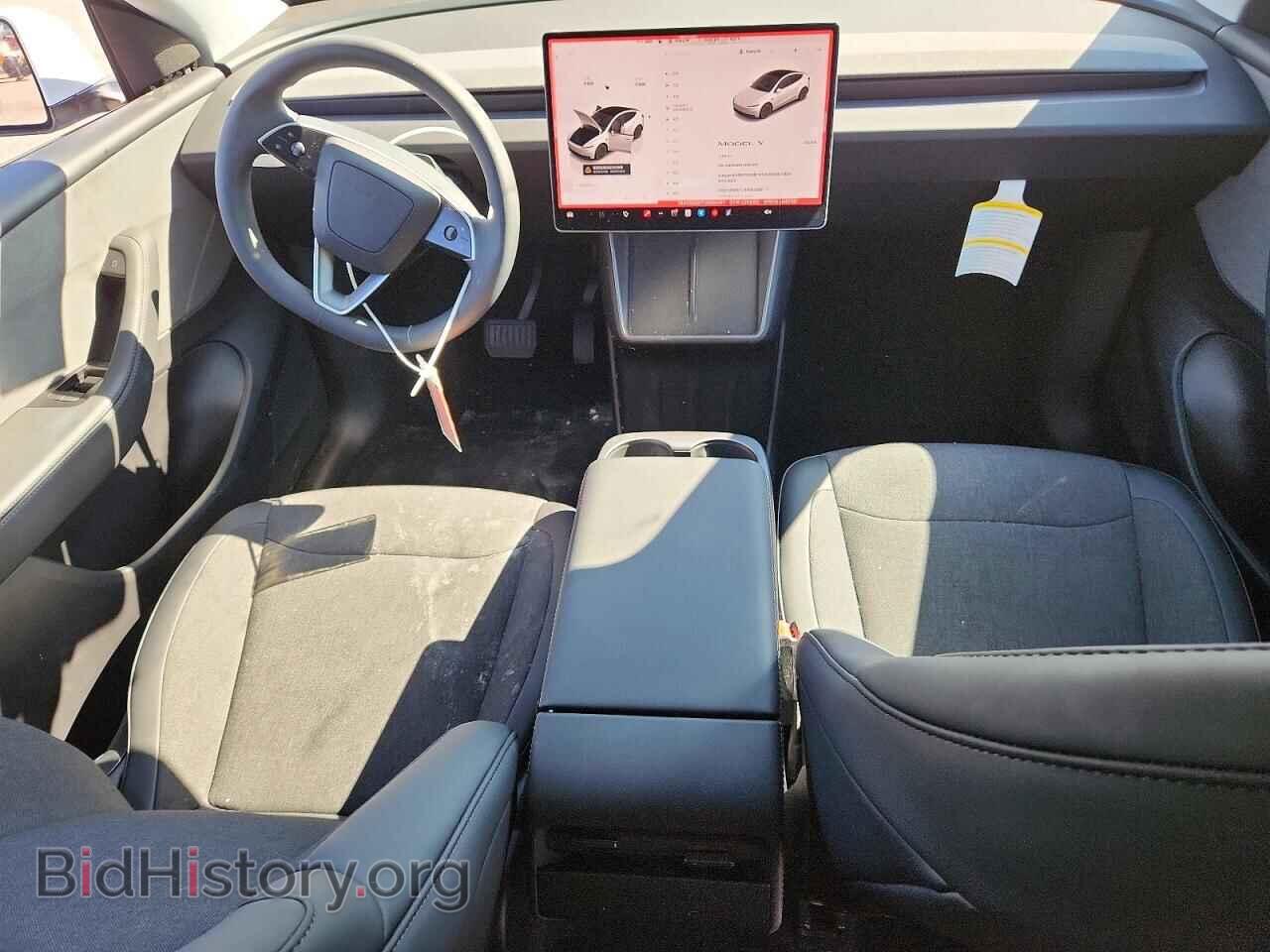 2026 TESLA MODEL Y - VIN: 7SAYGDED1TA604387 - Photo 8