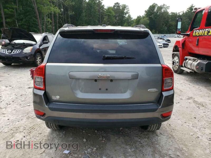 2011 Jeep COMPASS (VIN 1J4NT1FA1BD290435) — фото 6 из 13
