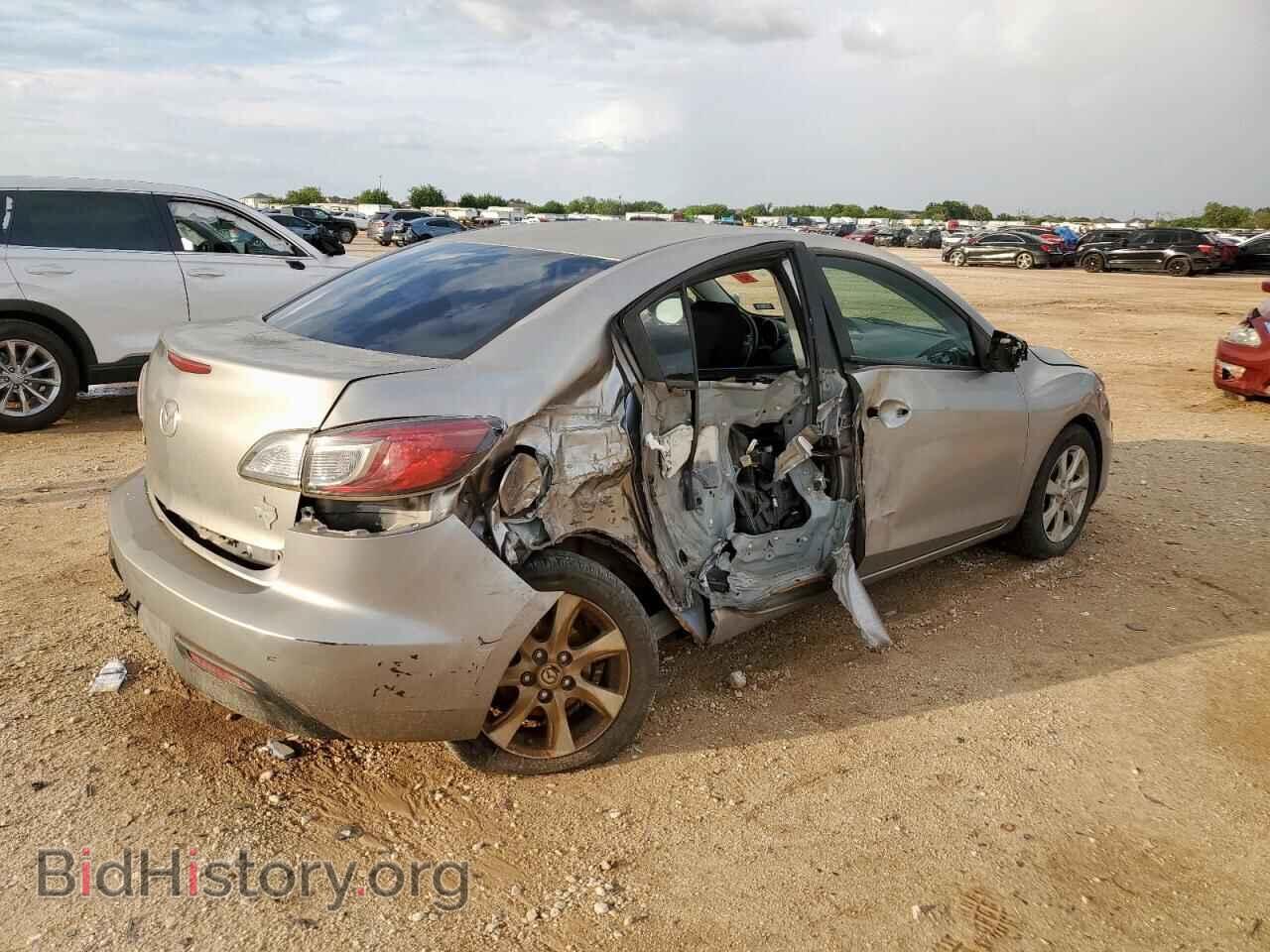 2011 MAZDA 3 - VIN: JM1BL1VF4B1432798 - Фото 3