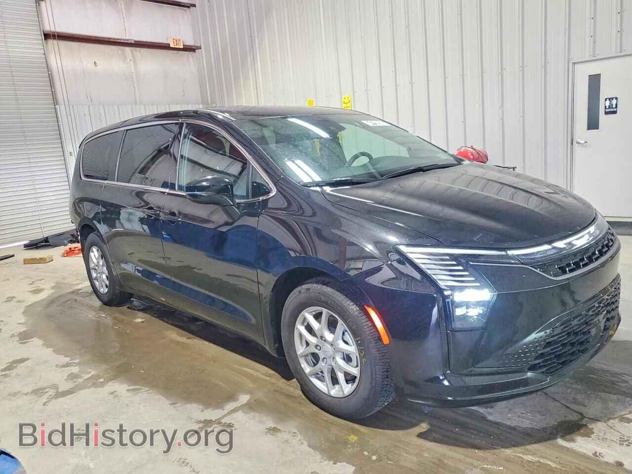 2027 CHRYSLER PACIFICA - VIN: 2C4RC1BG5VR577148 - Photo 4