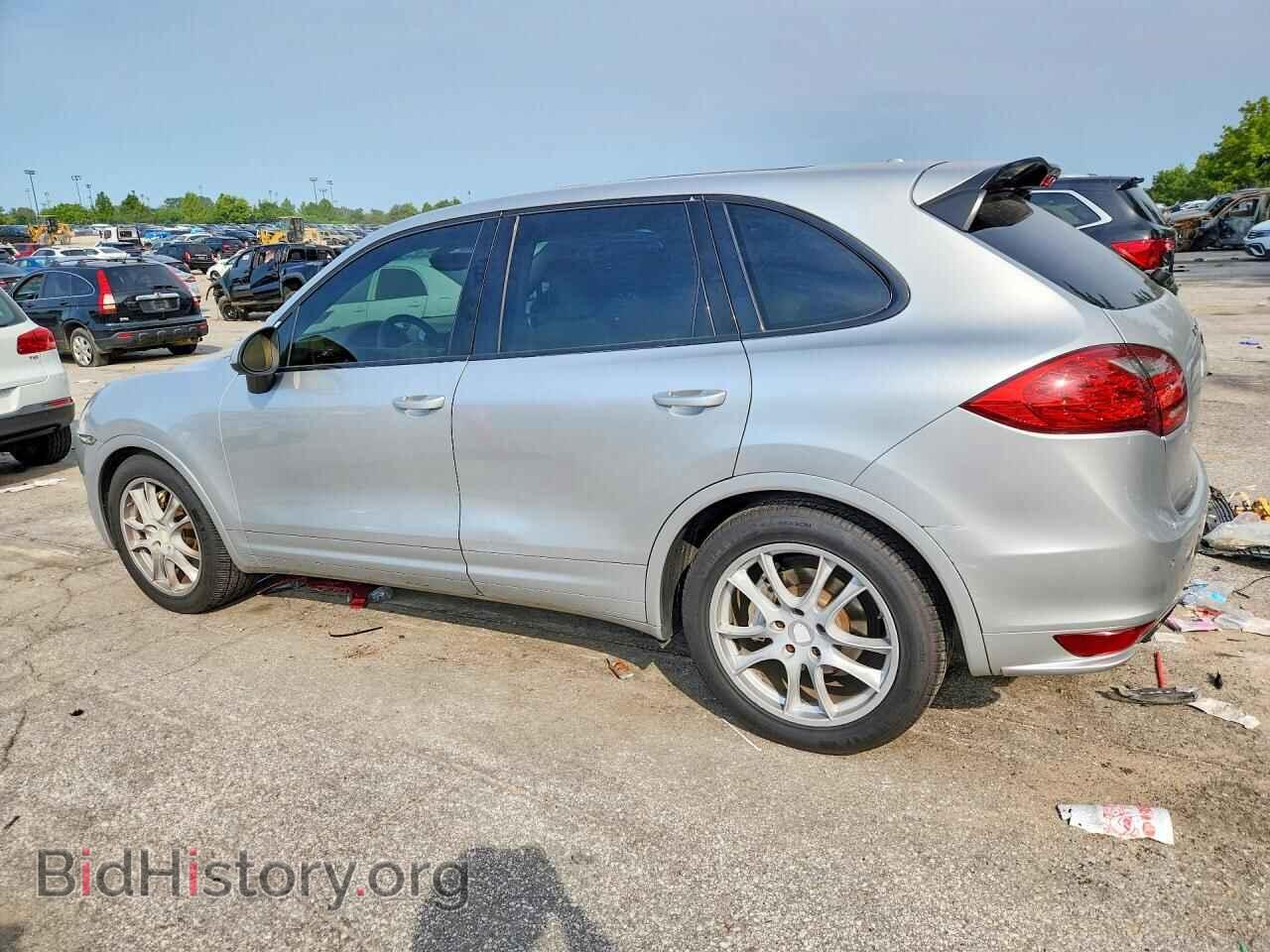 2012 PORSCHE CAYENNE - VIN: WP1AA2A2XCLA07214 - Photo 2