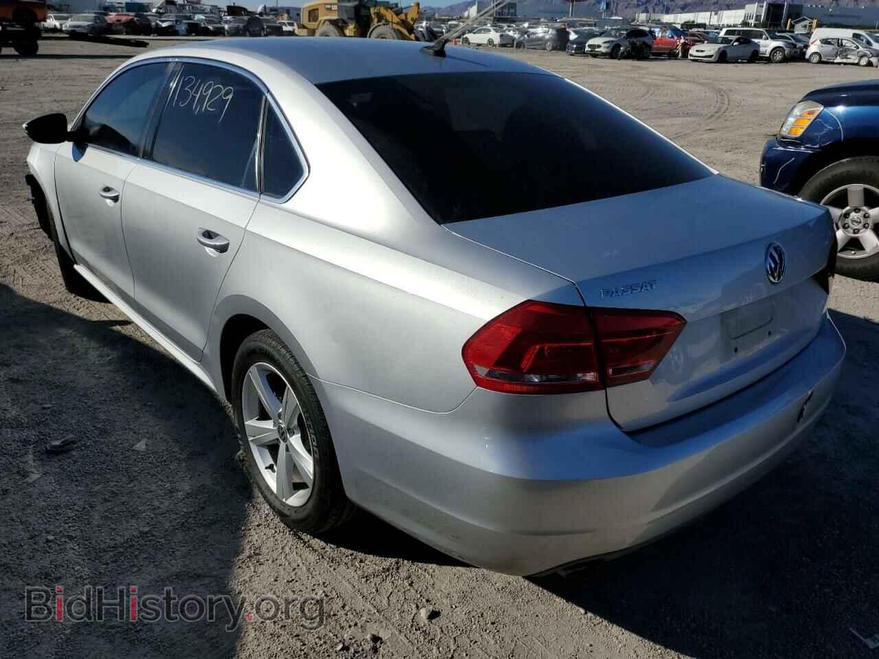 2012 VOLKSWAGEN PASSAT - VIN: 1VWBP7A32CC051585 - Фото 3