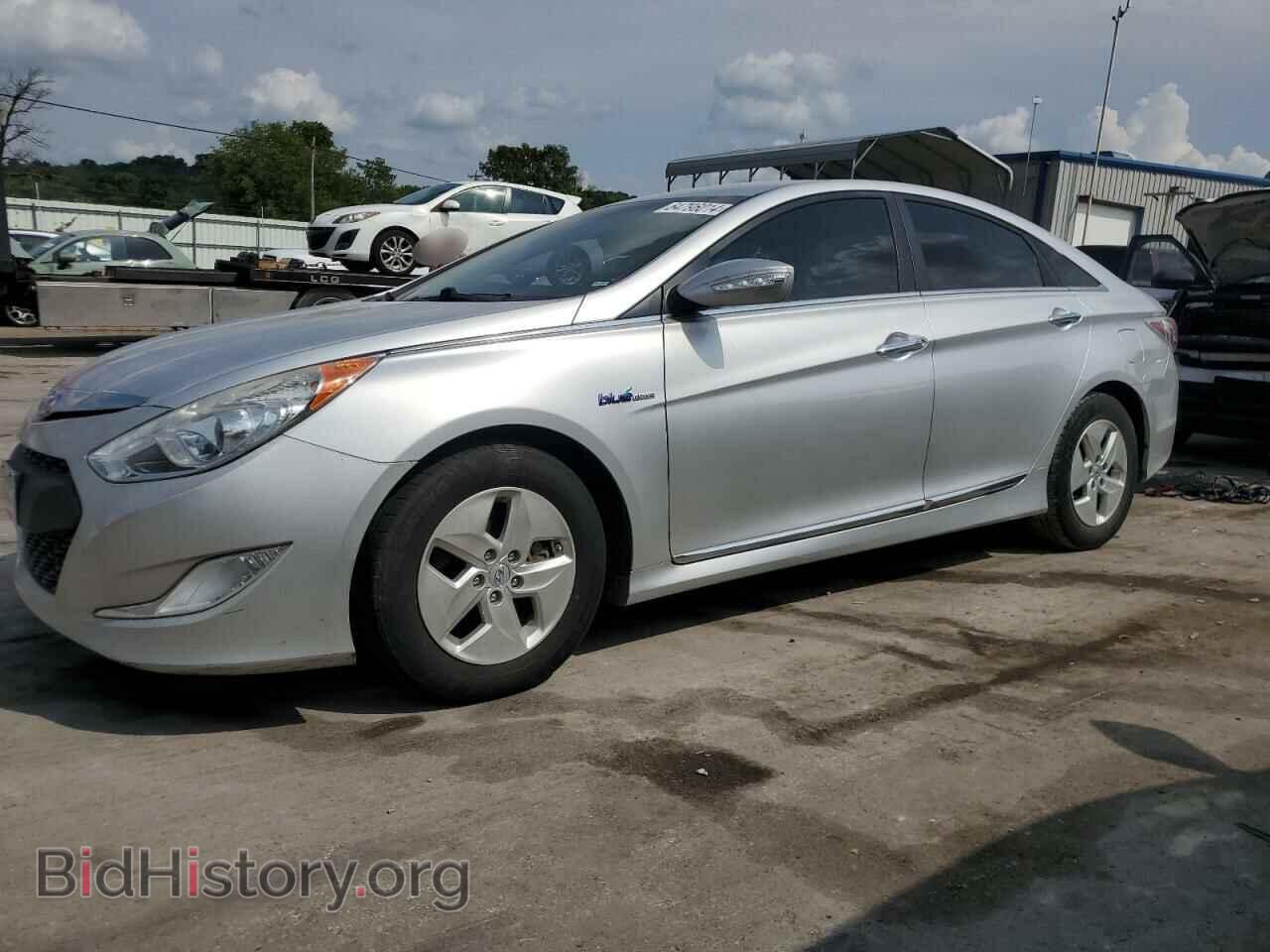 Фотография KMHEC4A47BA004044 - HYUNDAI SONATA 2011