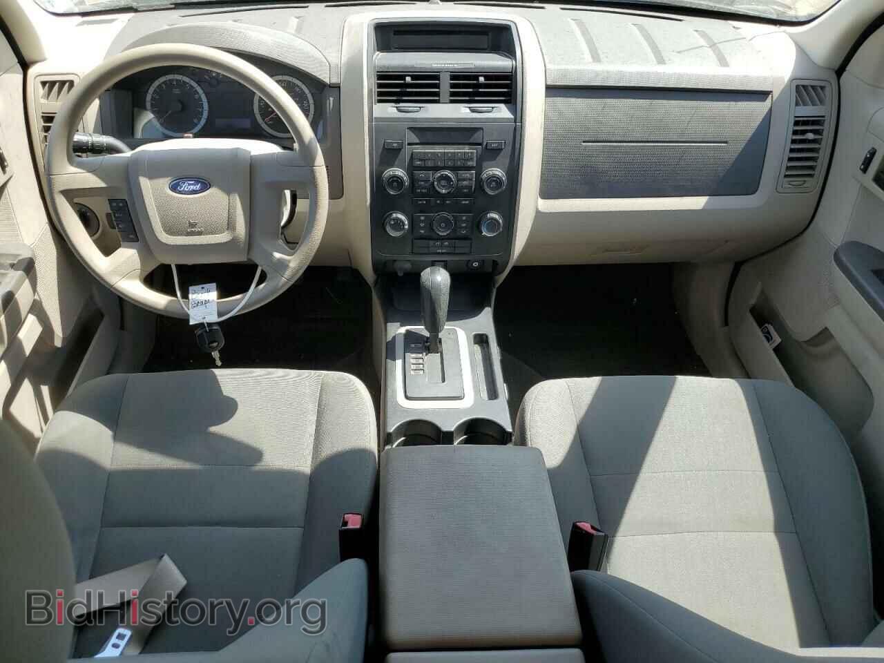 2011 FORD ESCAPE - VIN: 1FMCU0C72BKB00128 - Фото 8