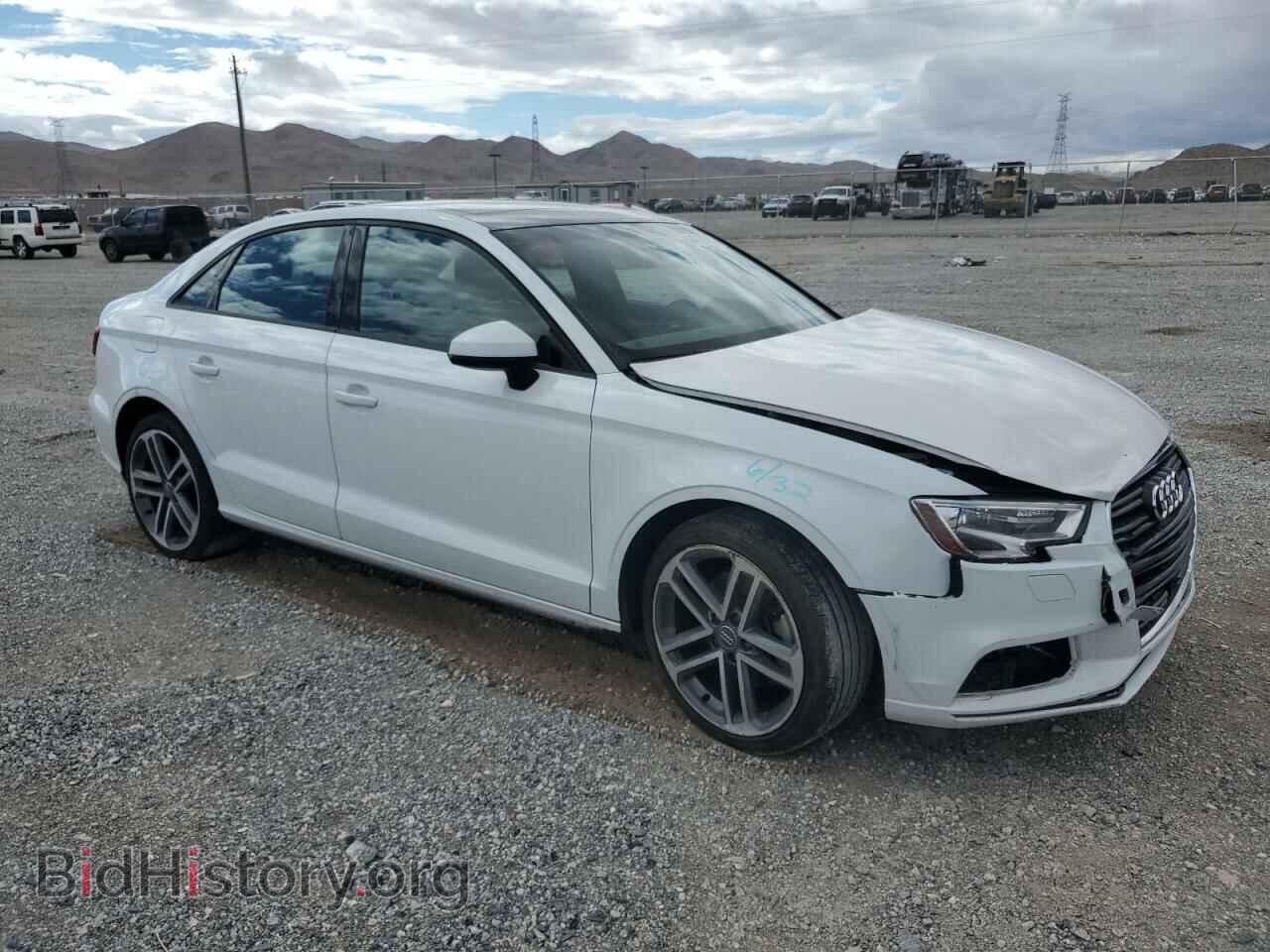 2017 AUDI A3 - VIN: WAUB8GFFXH1064961 - Фото 4