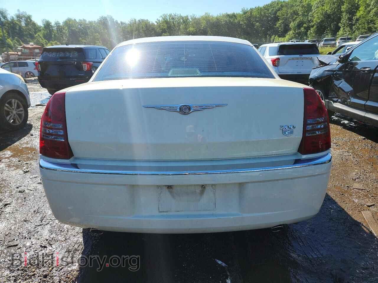 2005 CHRYSLER 300 - VIN: 2C3JA63H25H563323 - Фото 6