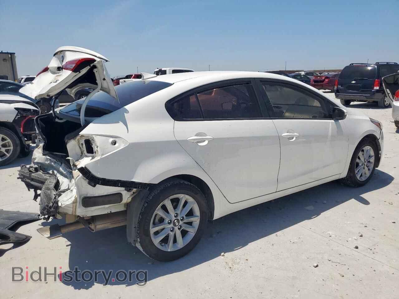 2017 KIA FORTE - VIN: 3KPFL4A75HE061318 - Фото 3